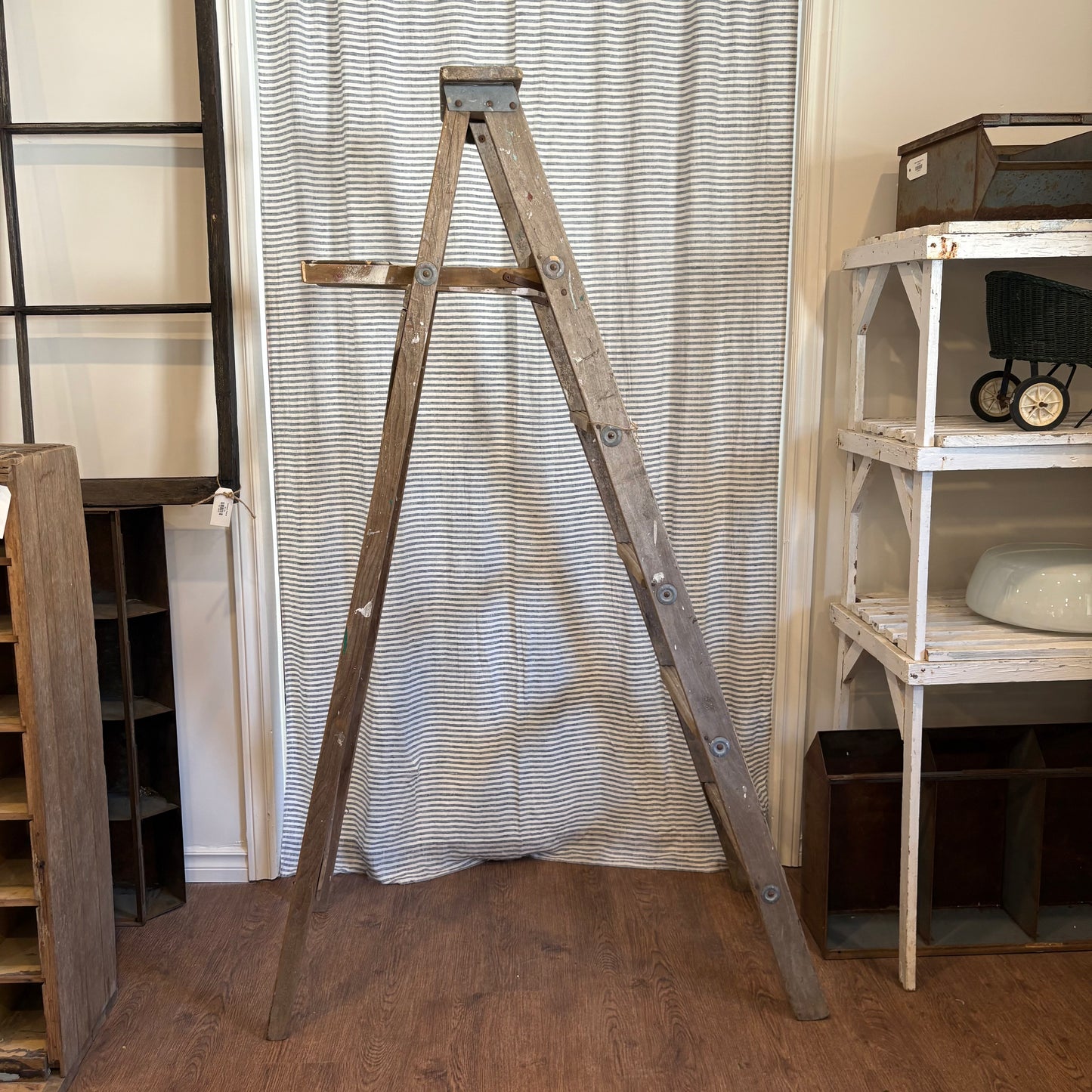 Wooden 6ft Ladder
