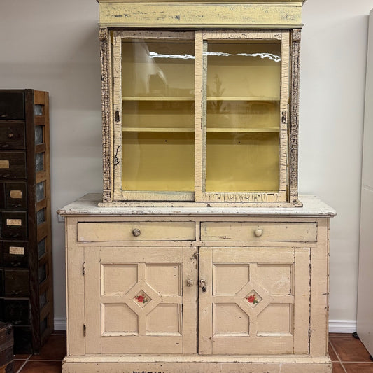 1 Piece Vintage Cabinet